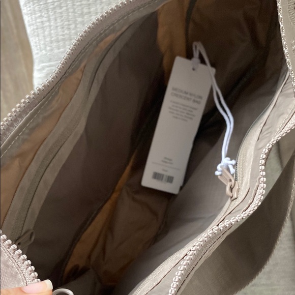 Baggu Medium Crescent Bag - Dove - Picture 3 of 4